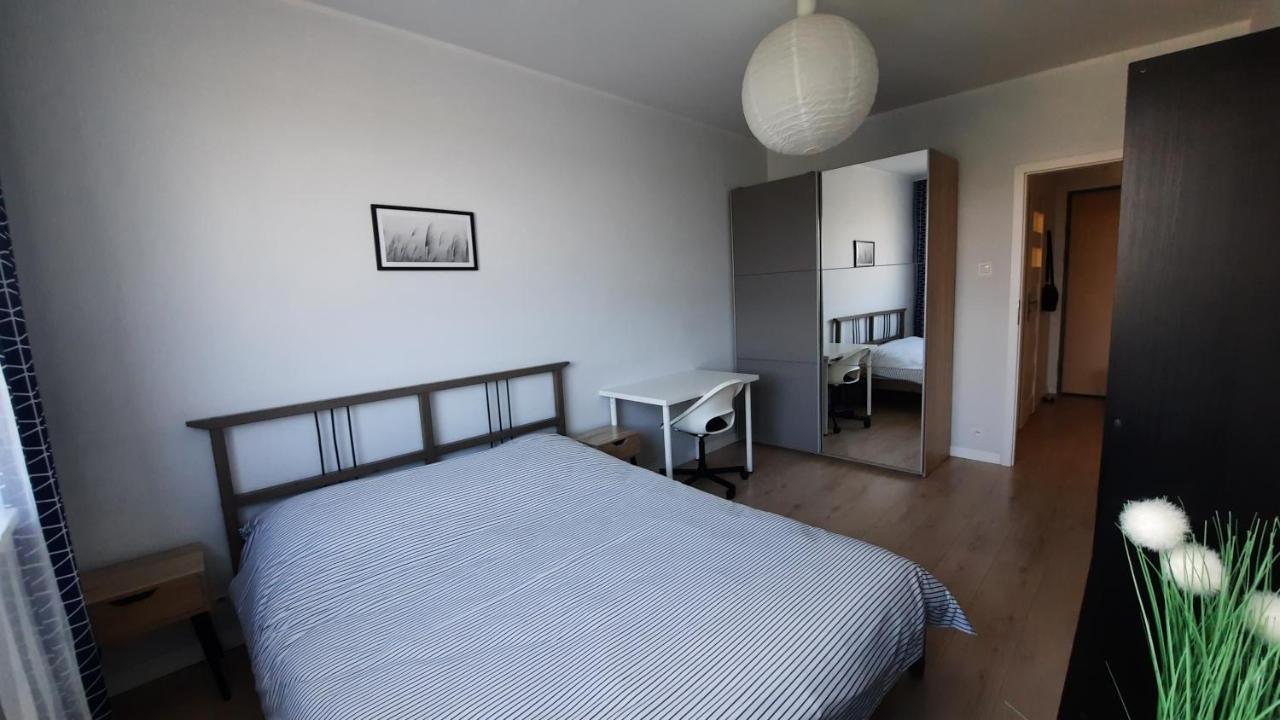 Ursa - Wygodny Apartament I Bezplatny Parking Na Miejscu Lejlighed Warszawa Eksteriør billede